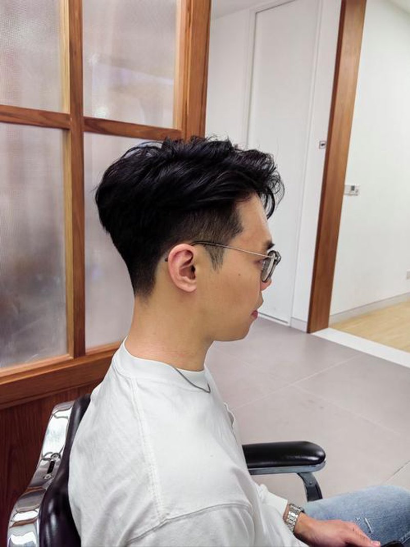 合肥美发店:走进时尚与舒适并存的理发世界